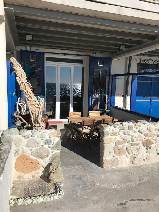Le Cabanon Bleu Sur La Plage Marsella Exterior foto